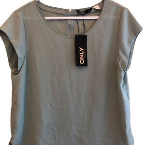 𝅺ONLY Short Sleeve Blouse NWT